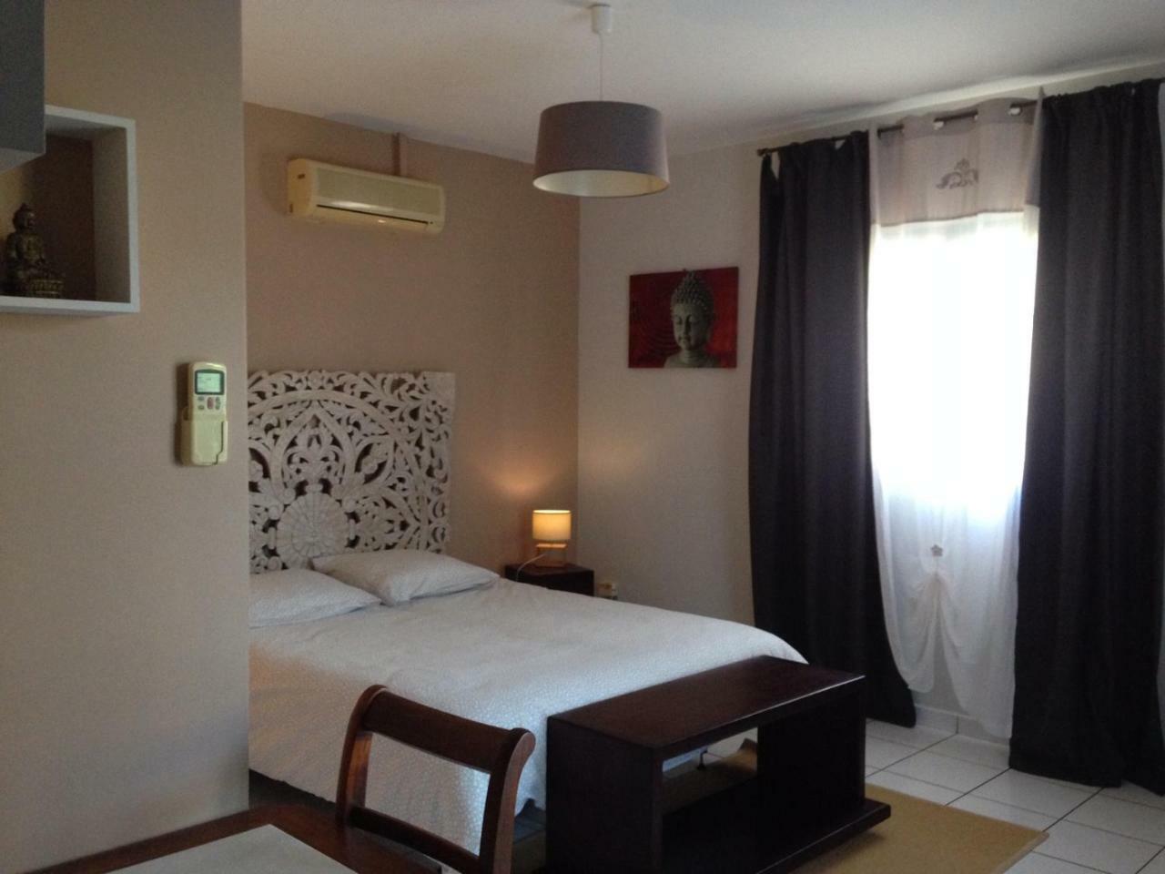 2 Chambres Avec Piscine Dans Maison Creole سانت بيير المظهر الخارجي الصورة